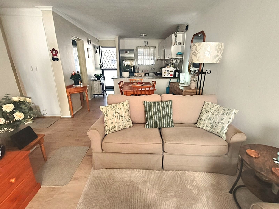 2 Bedroom Property for Sale in Gordons Bay Central Western Cape